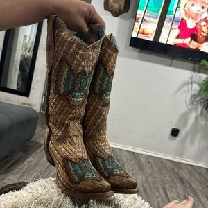 Women corral boots new size 7